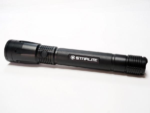 Vérification de la torche menée par stylo pratique résistant salin léger chaud de temps de travail du blanc IP67 de la batterie 2AAA de vente long petit