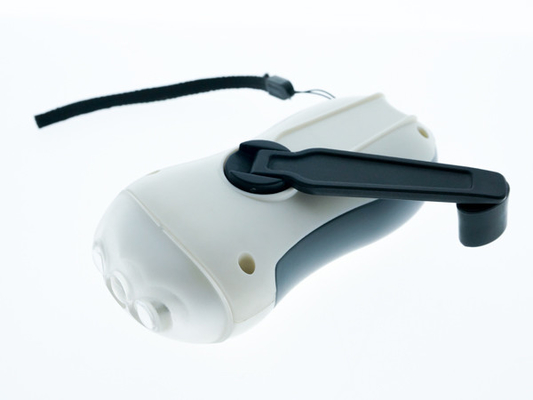 Certification d'exécution lumineuse chargée solaire de la lampe-torche 2h RoHS de la dynamo LED