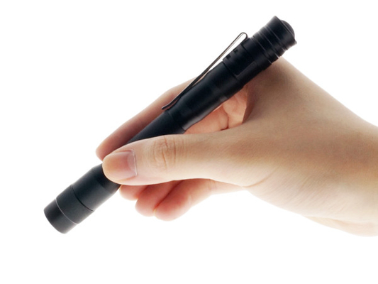 Mini lampe-torche résistante de stylo, le lumen de la lampe-torche 130 de taille de stylo le plus lumineux