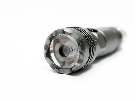 Lampe-torche rechargeable tactique de secours, lampe-torche lumineuse superbe rechargeable