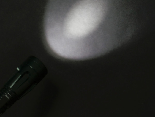 Excellente mini résistance à l'eau de la lampe-torche IPX7 de LED Keychain 0.5W de puissance de sortie
