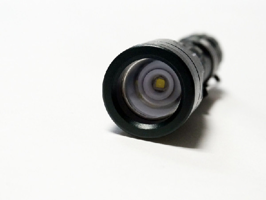 la température de couleur du lumen 6400K de la lampe-torche 50 du CREE LED Keychain de 27g EDC
