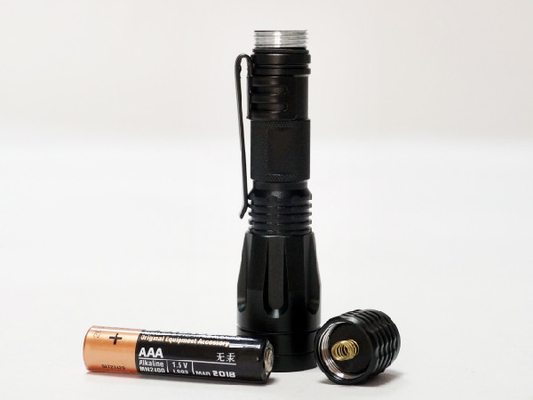 A7075 lampe-torche aérienne de la catégorie LED Keychain avec l'agrafe de forte intensité de stylo