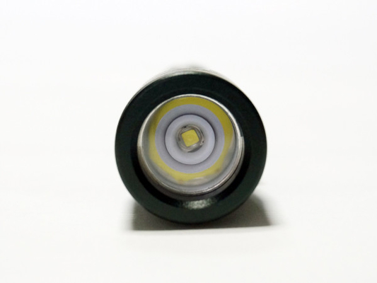 80 militaires de la lampe-torche XPG R5 ha III du lumen LED Keychain évaluent le commutateur de bouton poussoir