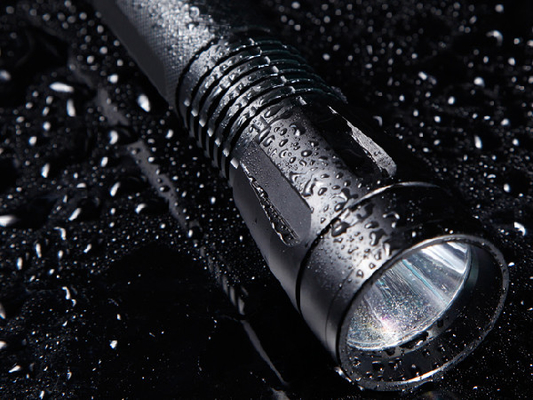 Torche de camping menée 500 par lumens, la lampe-torche de camping la plus lumineuse de la catégorie A7075 aérienne