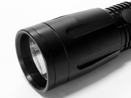 Lampe-torche tactique de Cree imperméable, lampes-torches Xmlt6 tactiques pour la police