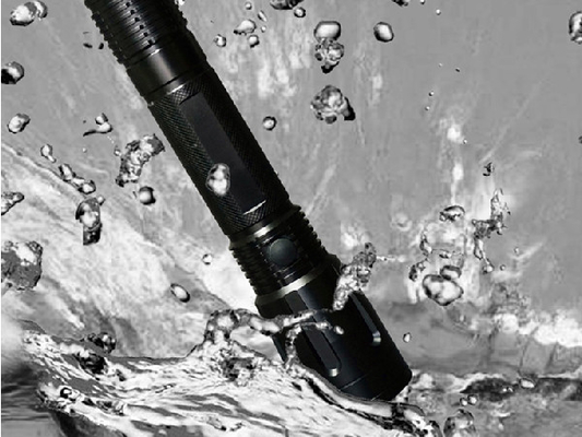 Couleur élevée de noir de lumen de torche menée par lampe-torche de police d'A6063 Atex