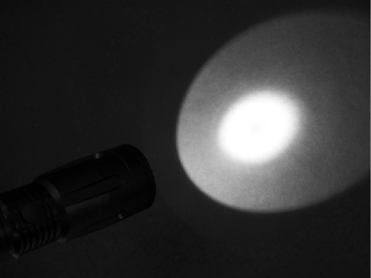 Matériel aérien d'alliage d'aluminium de catégorie du CREE LED A7075 de lampes-torches de policier d'autodéfense
