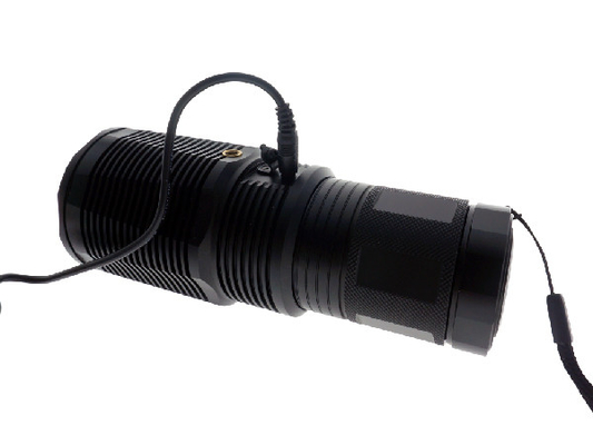 Matériel rechargeable d'alliage d'aluminium d'ampoule de la lampe-torche XHP 50 de l'ion LED de Li de radiateur