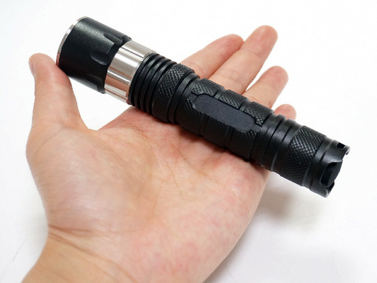 Puissance élevée de lampe-torche du sapeur-pompier LED du CREE XM L2 U2 avec le contrôle d'aimant