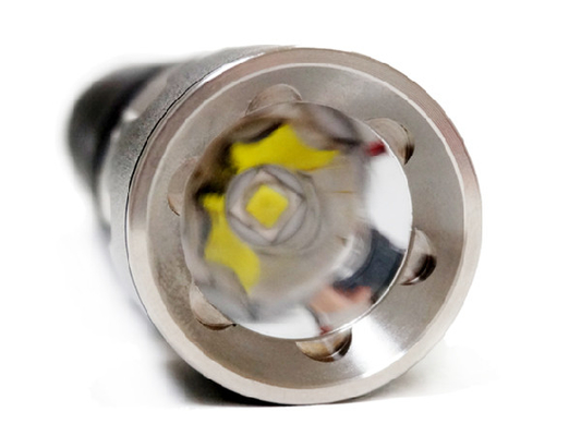 Type plat résistance de lentille de lampe-torche du sapeur-pompier LED d'intense luminosité à l'impact de 1m