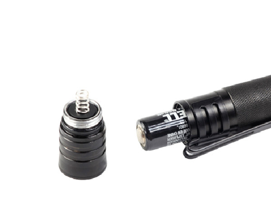 Forme extérieure de crayon de distance de poutre de la torche 6400K 46m de lampe-torche de la poche LED de Cree
