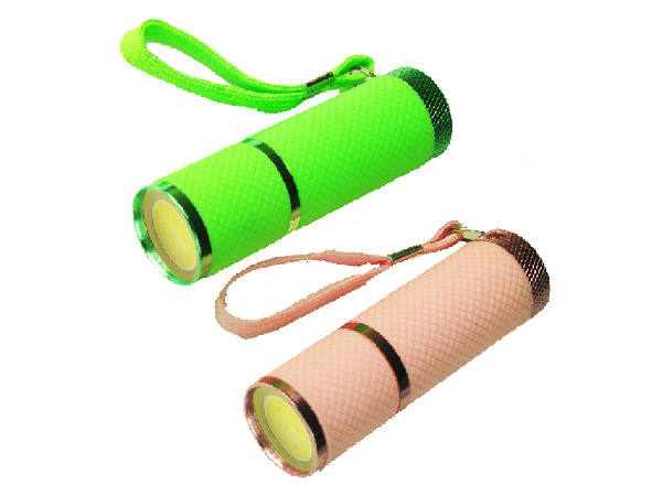 3W lampe-torche du lumen EDC LED de l'ÉPI 200 AVEC la batterie Ø26.5 * 88.5mm de D.C.A.