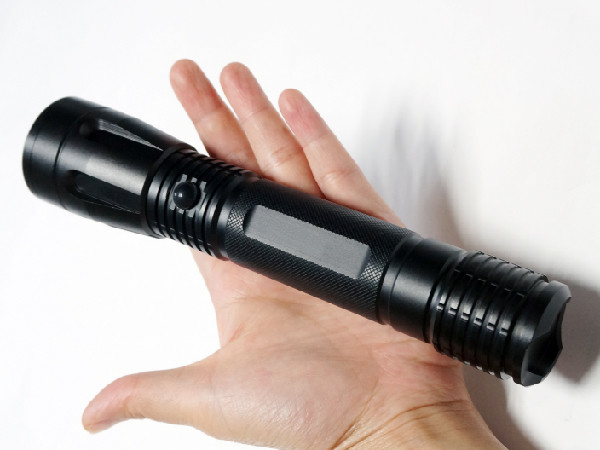 500 Temp mené résistant de couleur de la lampe-torche 6400K du Cree T6 de lumen pour la recherche